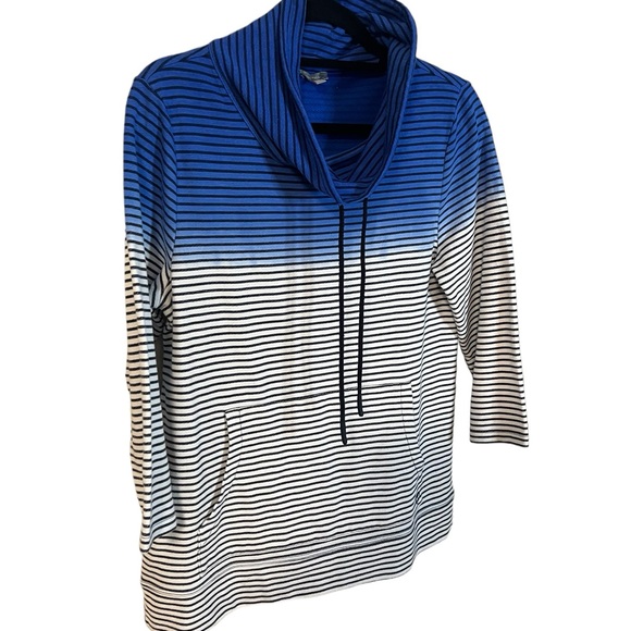 A Talbots sweatshirt in size medium - Picture 2 of 7